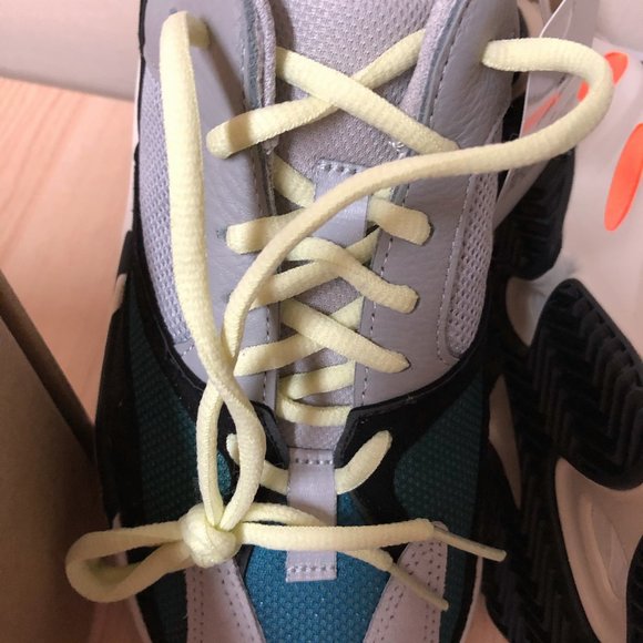 Yeezy 700 boost main image 5